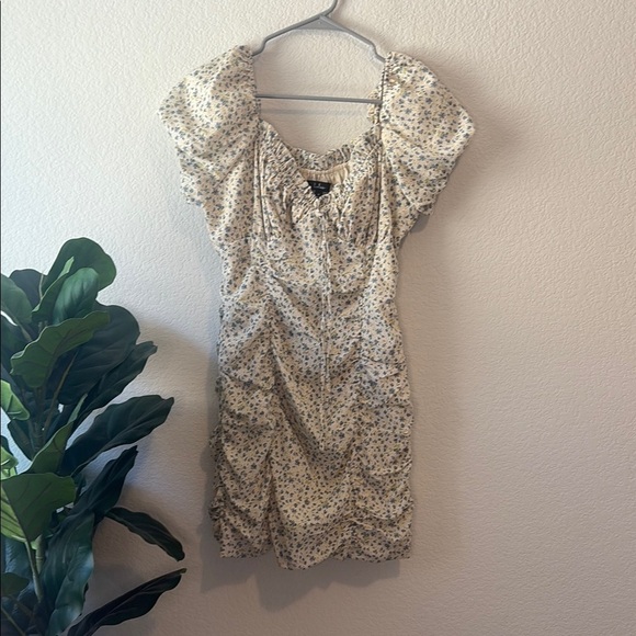 Lulu’s Medium dainty blue Floral Cream Dress - Picture 1 of 5
